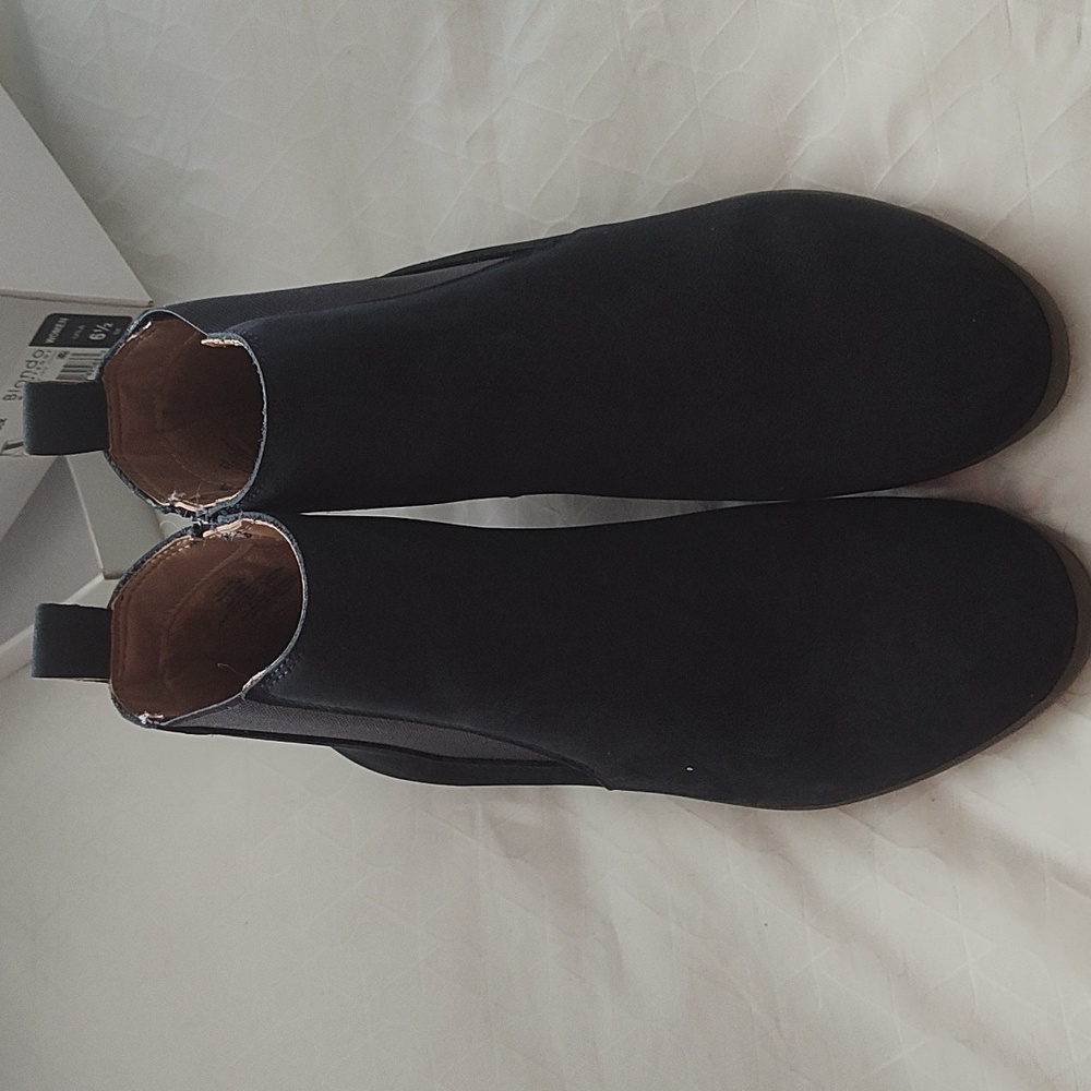 Suede Boots Navy Nubuck
